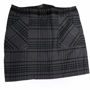 Tommy Hilfiger checkered mini skirt Sz 8